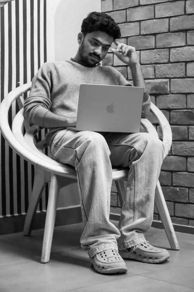 A digital marketing expert in malappuram doing work